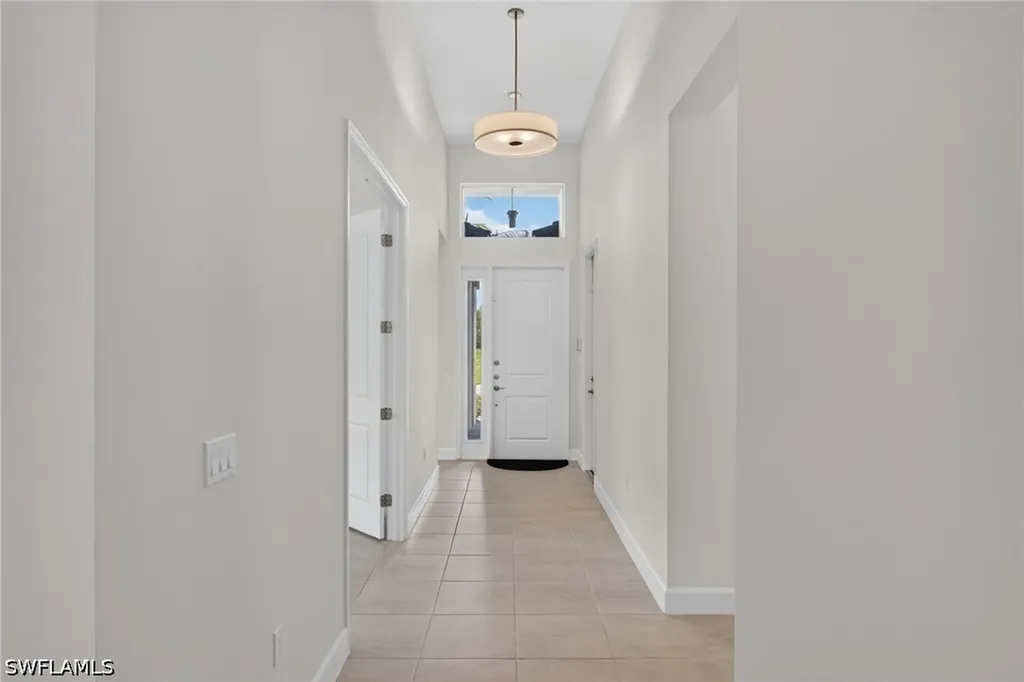 12448 Violet Lane Naples FL 34120