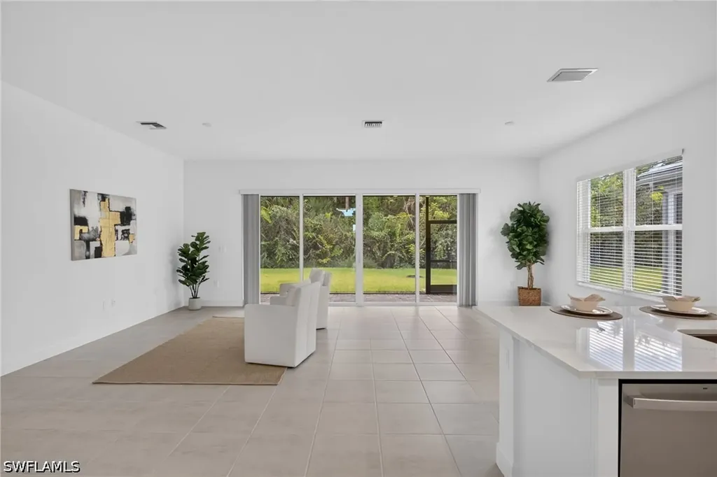 12448 Violet Lane Naples FL 34120