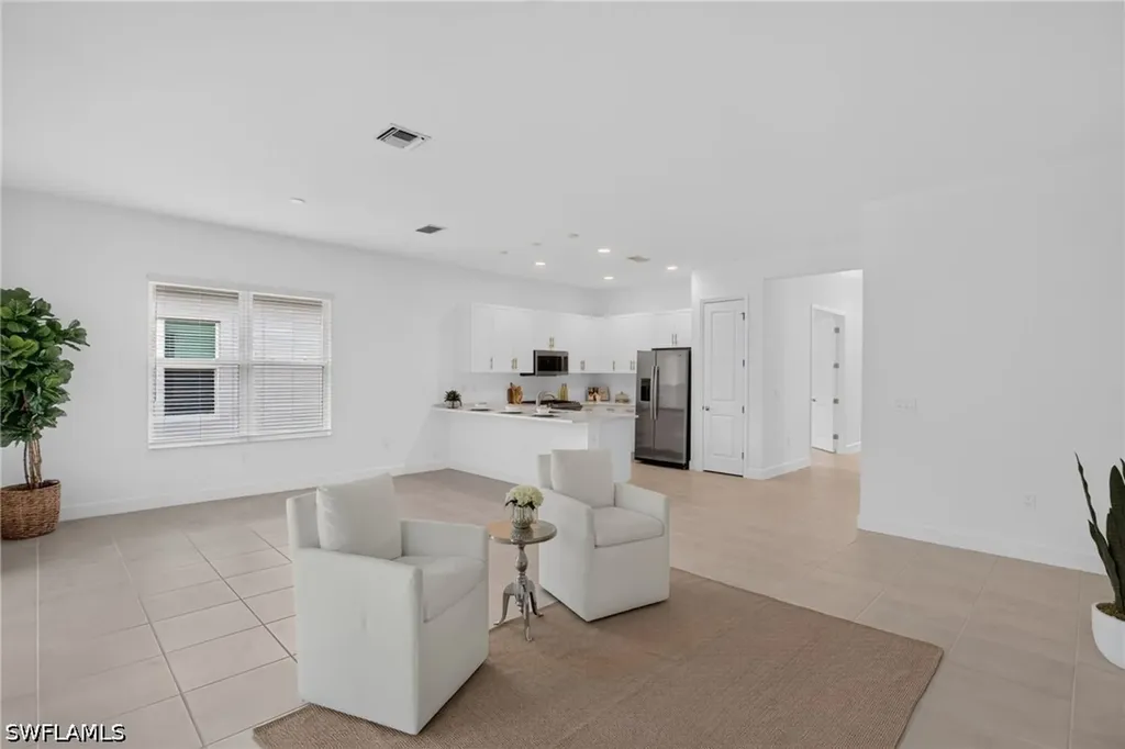 12448 Violet Lane Naples FL 34120