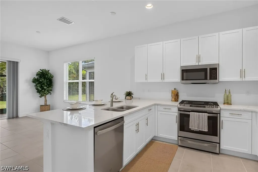 12448 Violet Lane Naples FL 34120