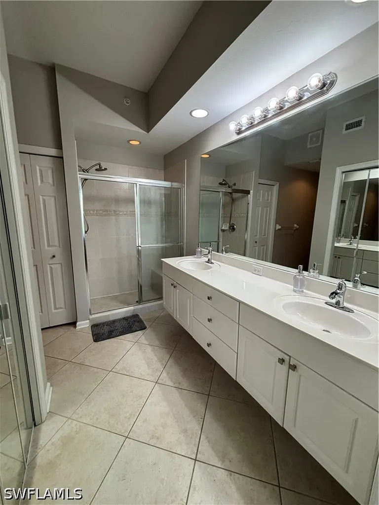 6820 Beach Resort Drive Naples FL 34114