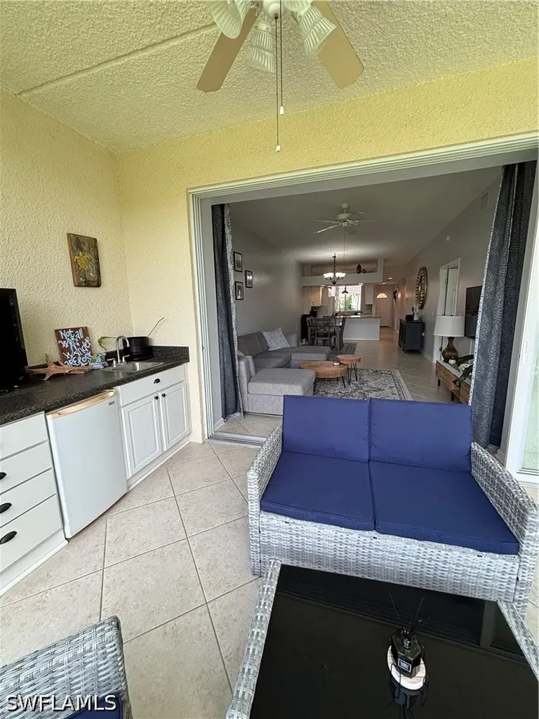 6820 Beach Resort Drive Naples FL 34114