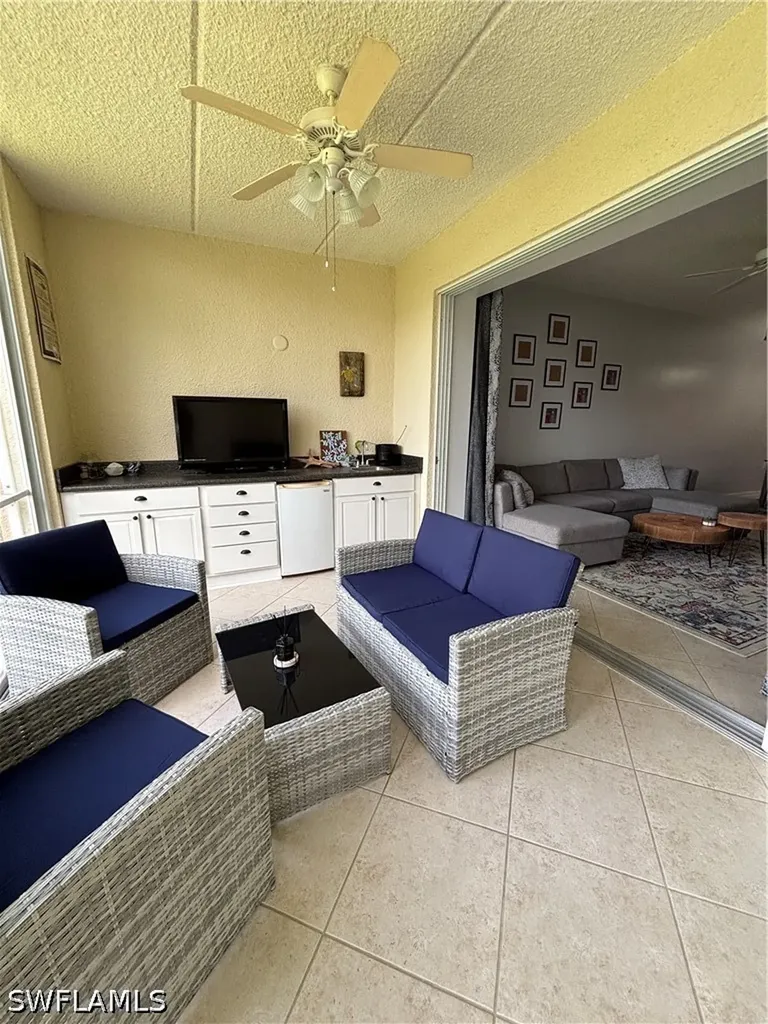 6820 Beach Resort Drive Naples FL 34114