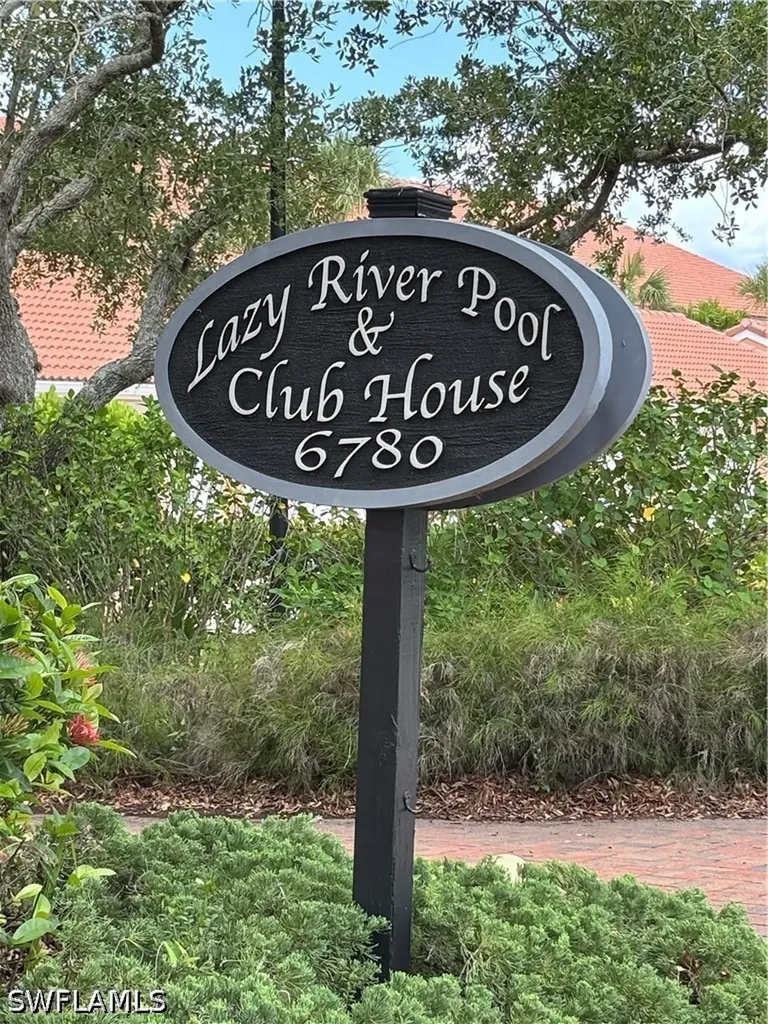 6820 Beach Resort Drive Naples FL 34114