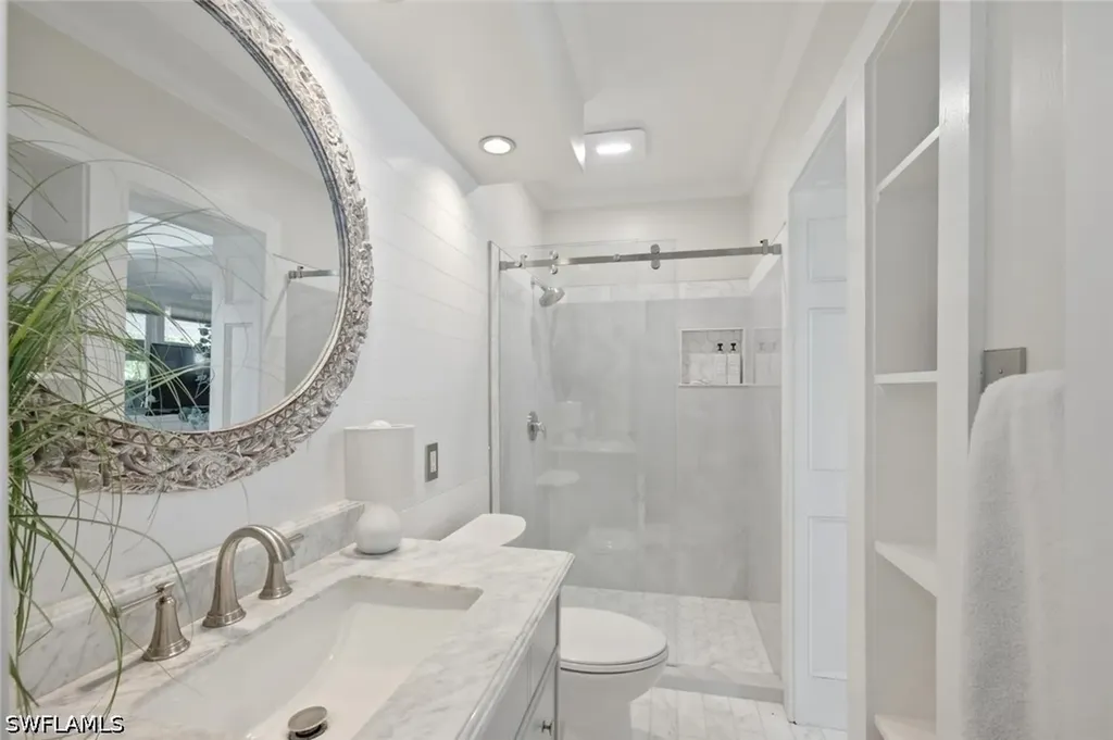 1216 10th Street N Naples FL 34102
