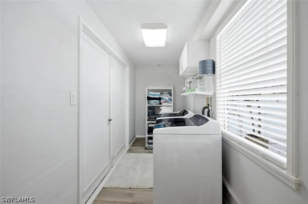 1216 10th Street N Naples FL 34102