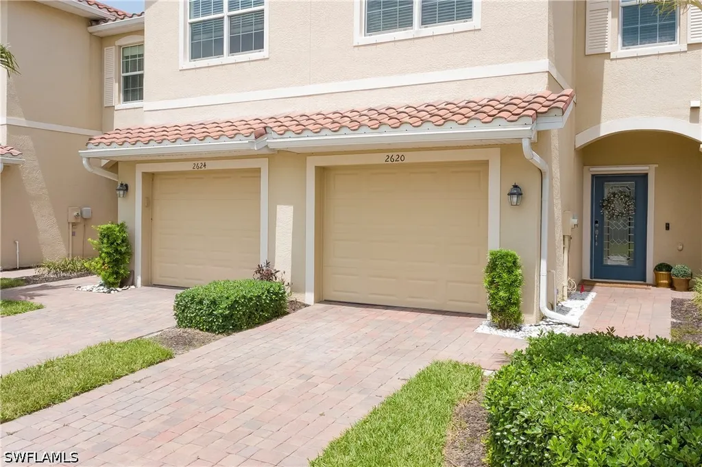 2620 Blossom Way Naples FL 34120