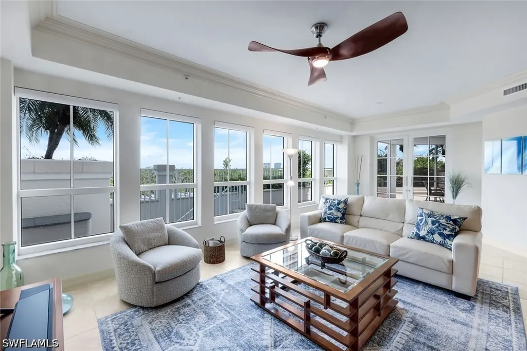 295 Grande Way Naples FL 34110