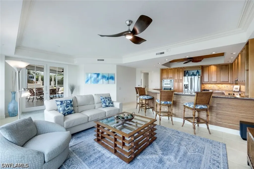 295 Grande Way Naples FL 34110