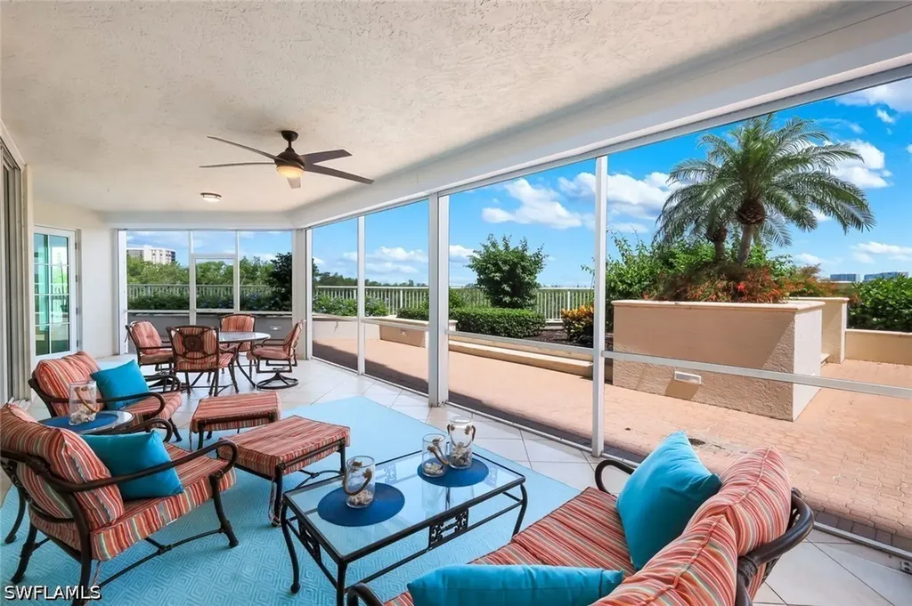 295 Grande Way Naples FL 34110