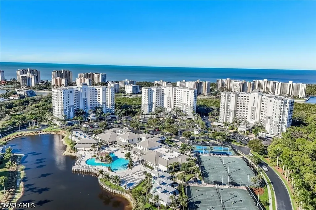295 Grande Way Naples FL 34110