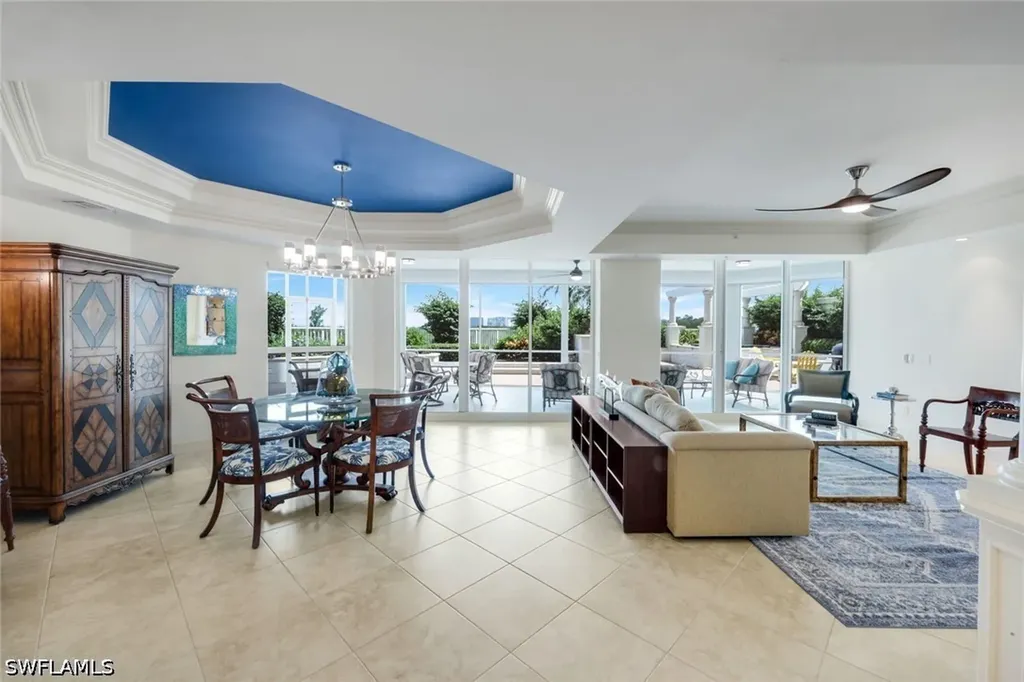 295 Grande Way Naples FL 34110