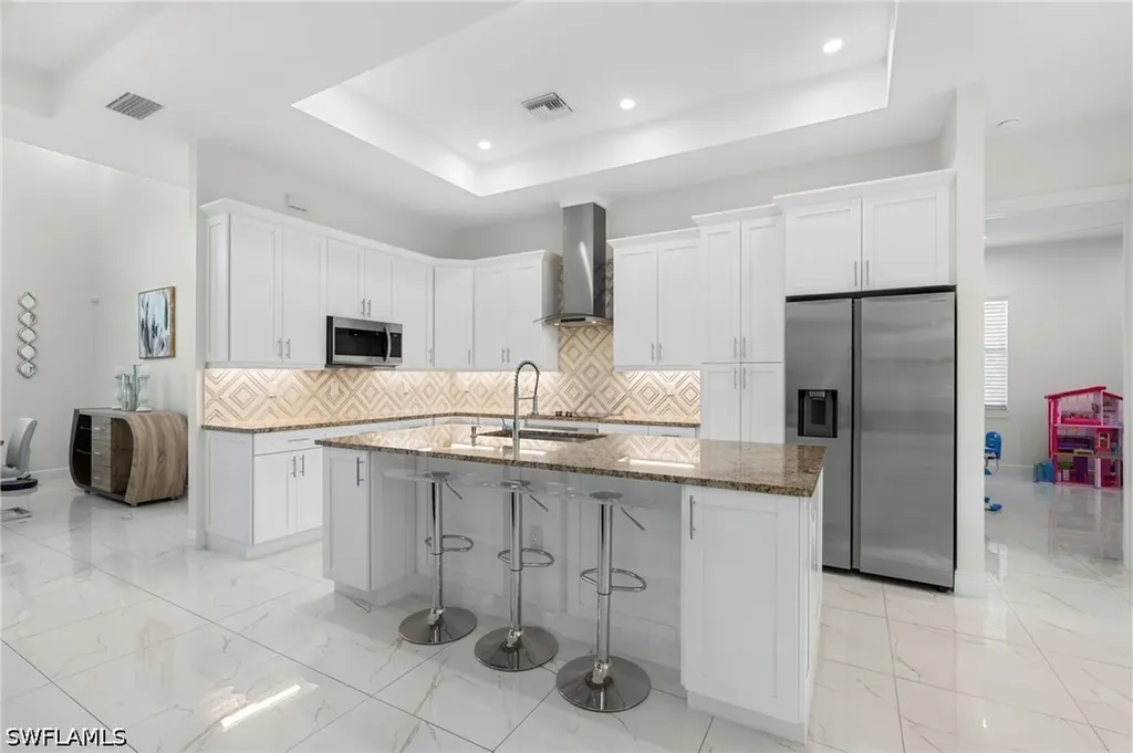 3026 64th Avenue NE Naples FL 34120-2177