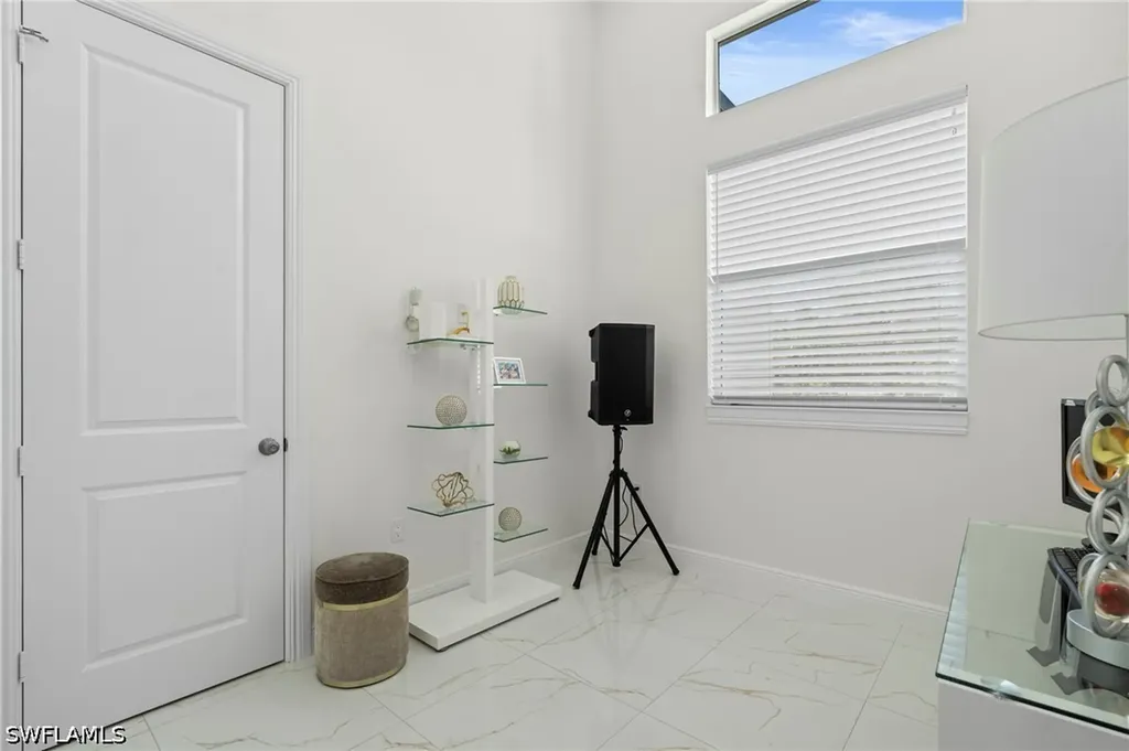 3026 64th Avenue NE Naples FL 34120-2177