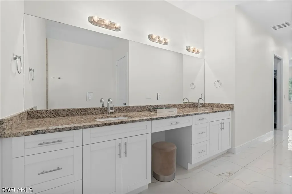 3026 64th Avenue NE Naples FL 34120-2177