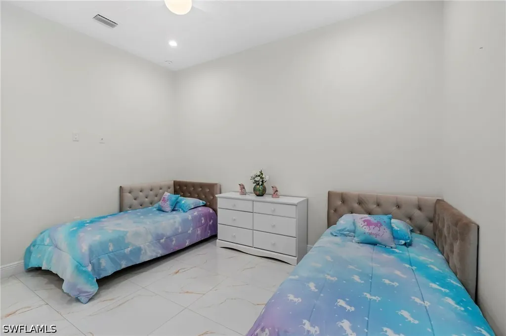 3026 64th Avenue NE Naples FL 34120-2177