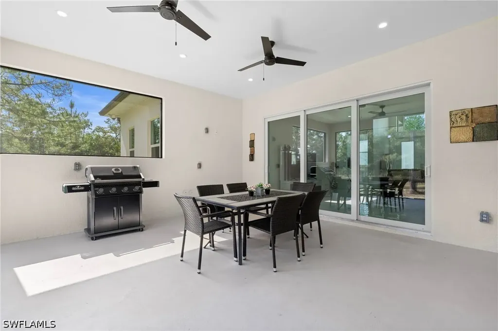 3026 64th Avenue NE Naples FL 34120-2177