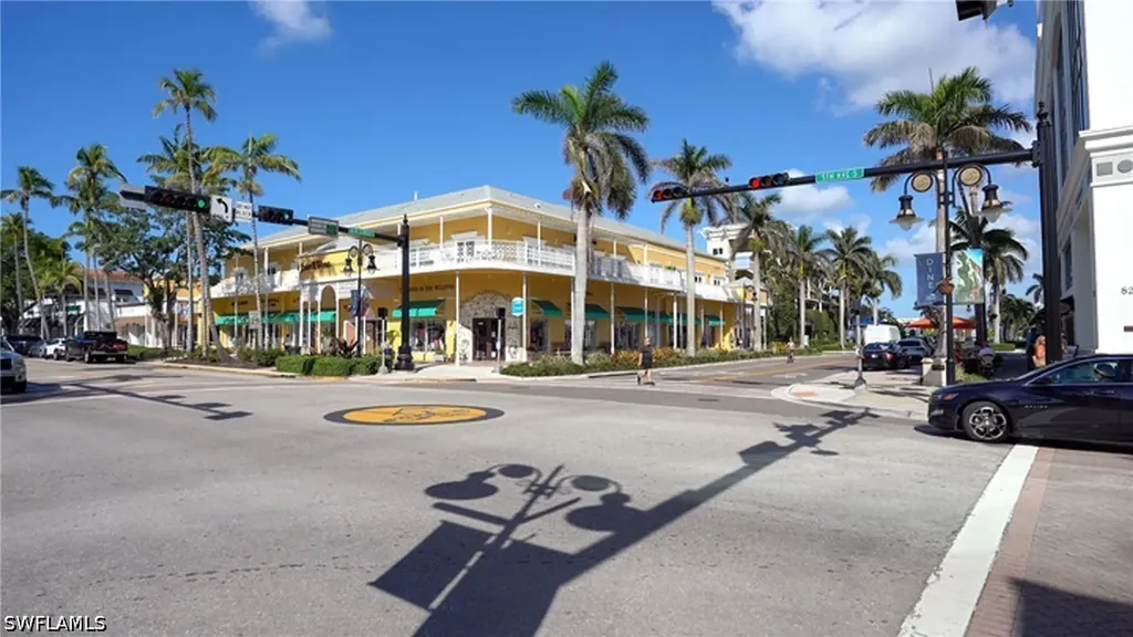 3026 64th Avenue NE Naples FL 34120-2177