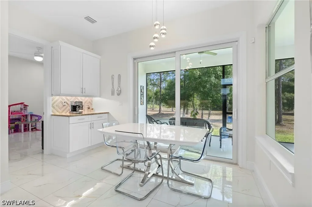 3026 64th Avenue NE Naples FL 34120-2177