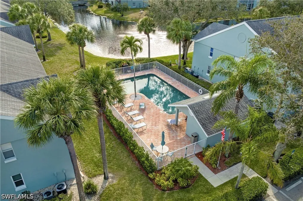 137 Wading Bird Circle Naples FL 34110