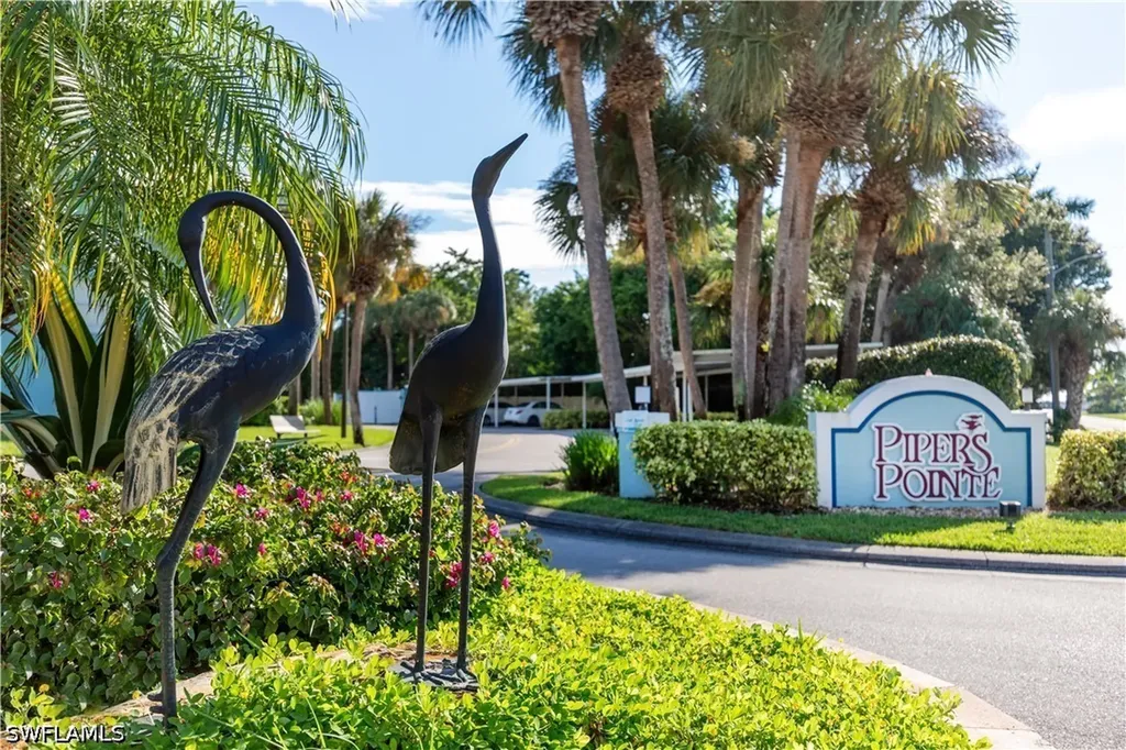 137 Wading Bird Circle Naples FL 34110