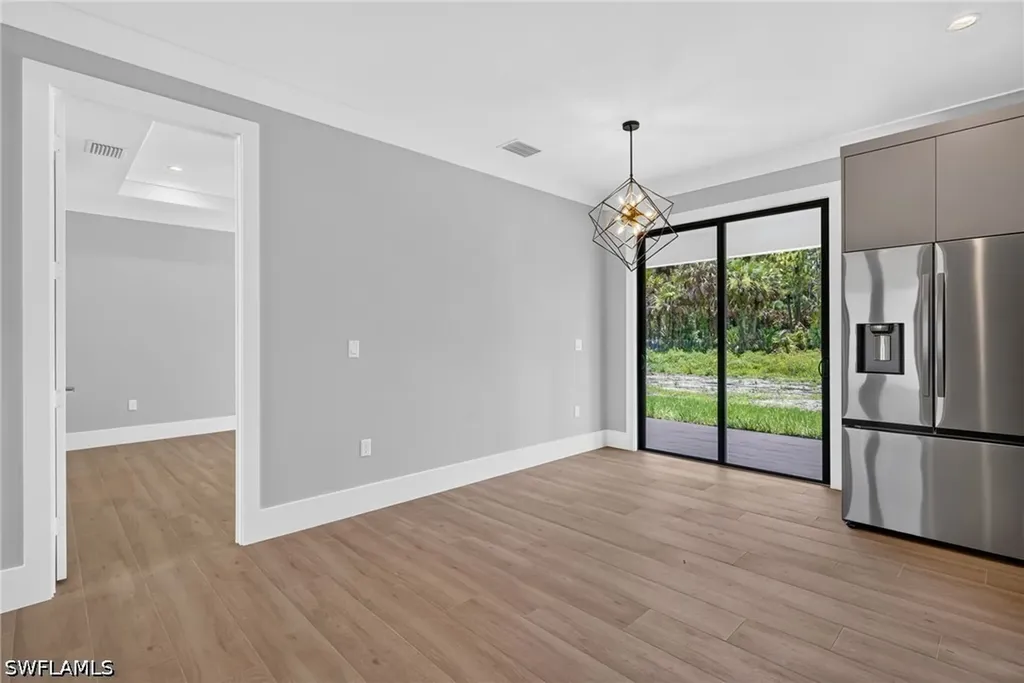 1867 Everglades Boulevard N Naples FL 34120