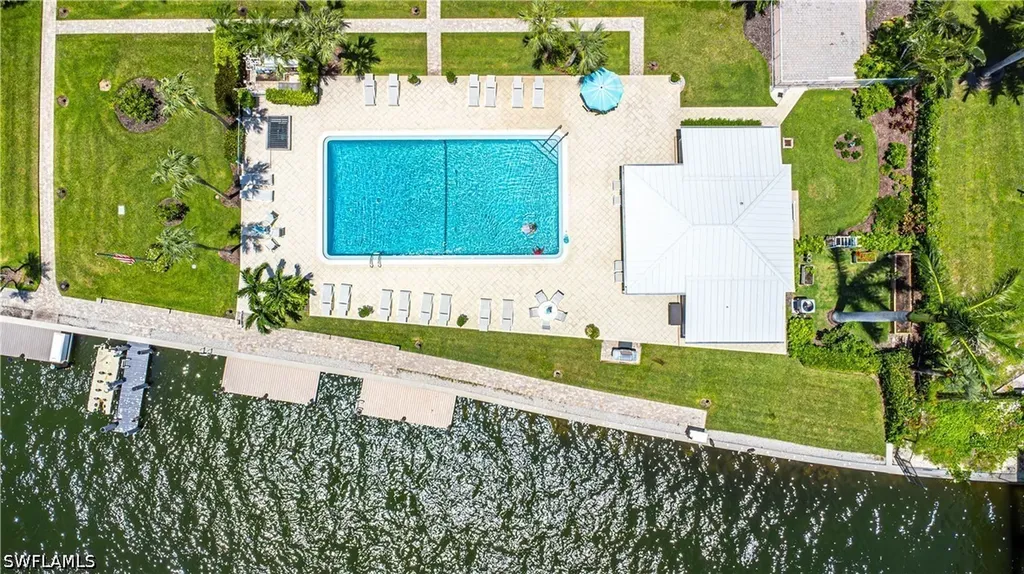 2880 Gulf Shore Boulevard N Naples FL 34103