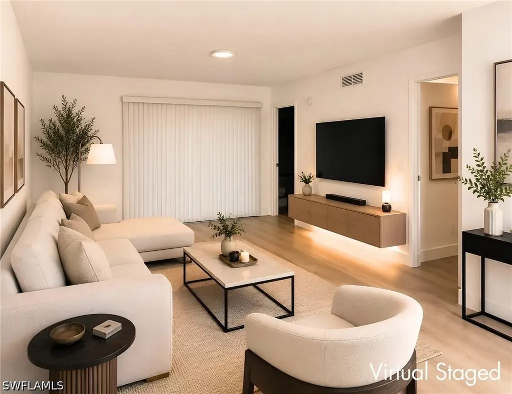 1765 Courtyard Way Naples FL 34112