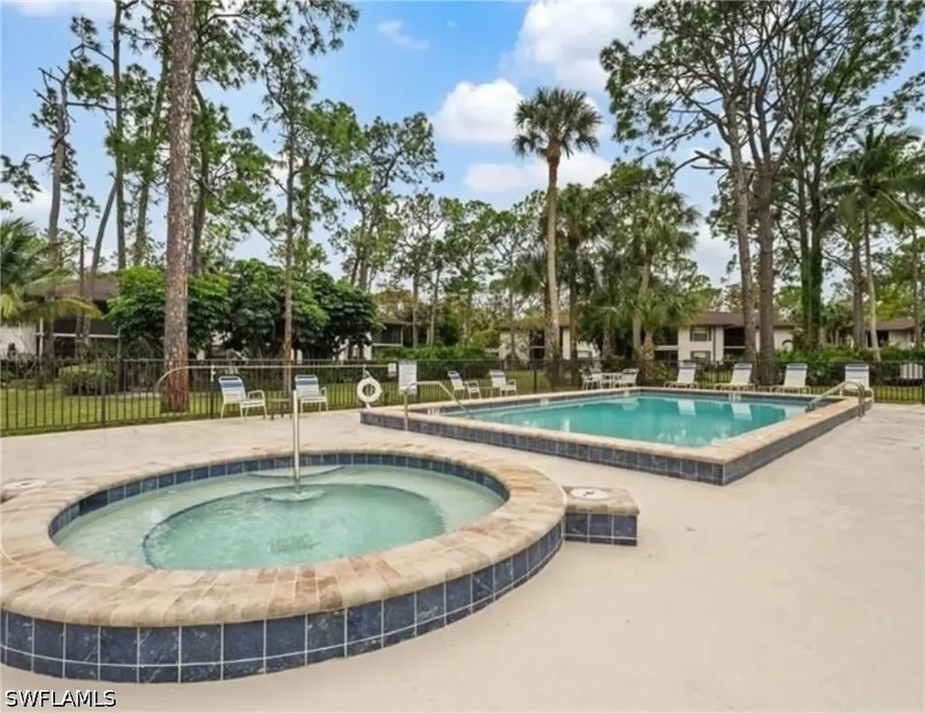 1765 Courtyard Way Naples FL 34112