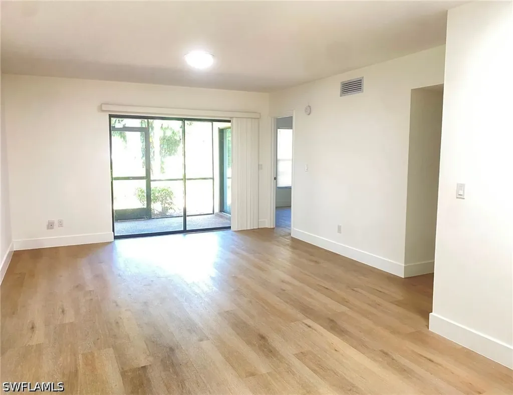 1765 Courtyard Way Naples FL 34112
