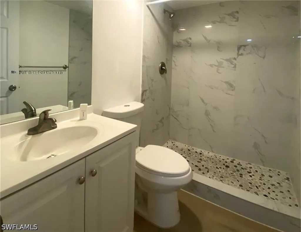 1765 Courtyard Way Naples FL 34112