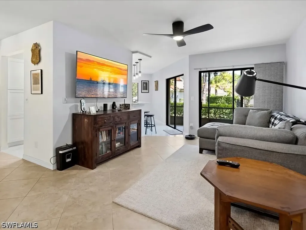 47 Bennington Drive Naples FL 34104