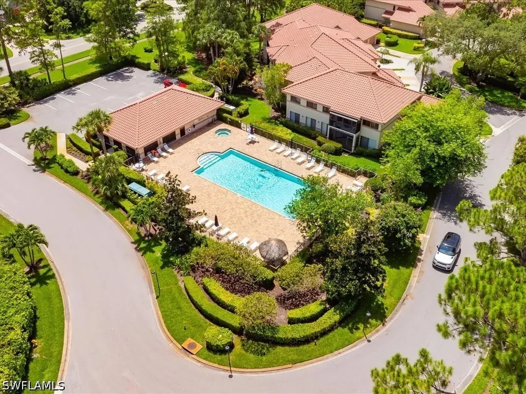 47 Bennington Drive Naples FL 34104
