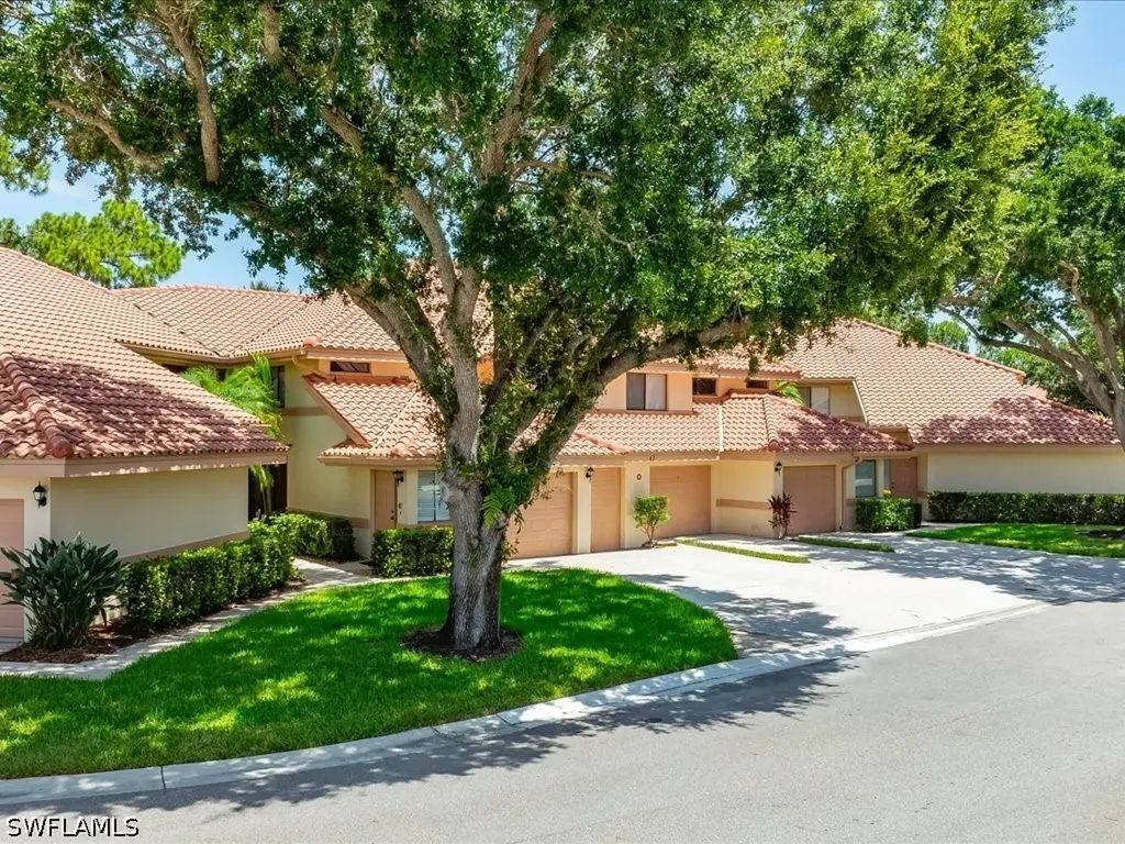 47 Bennington Drive Naples FL 34104