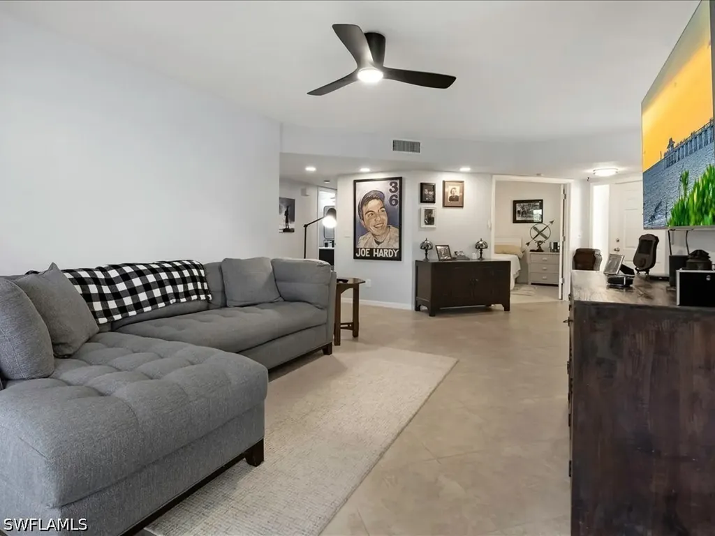 47 Bennington Drive Naples FL 34104