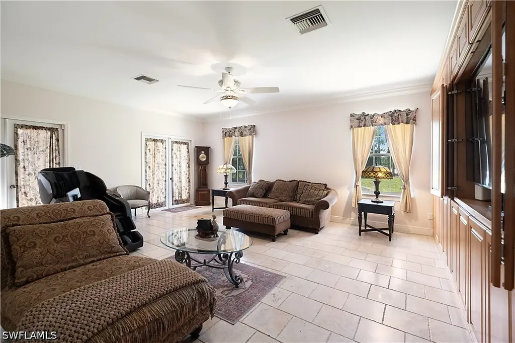 6761 Golden Gate Parkway Naples FL 34105