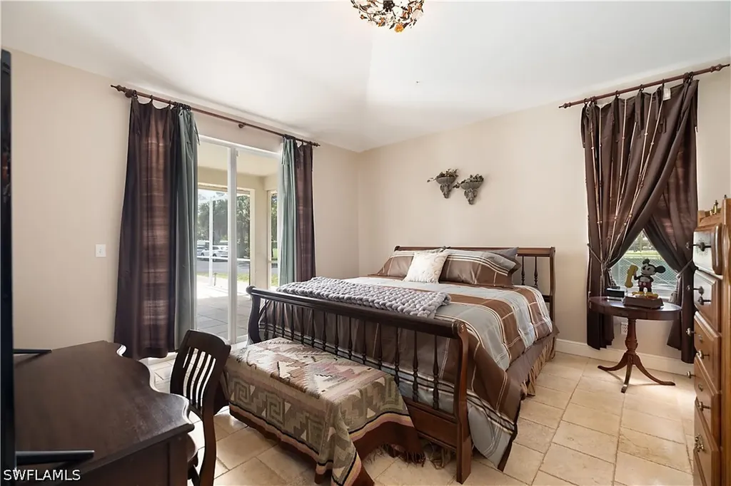 6761 Golden Gate Parkway Naples FL 34105