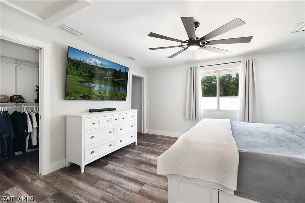 6761 Golden Gate Parkway Naples FL 34105
