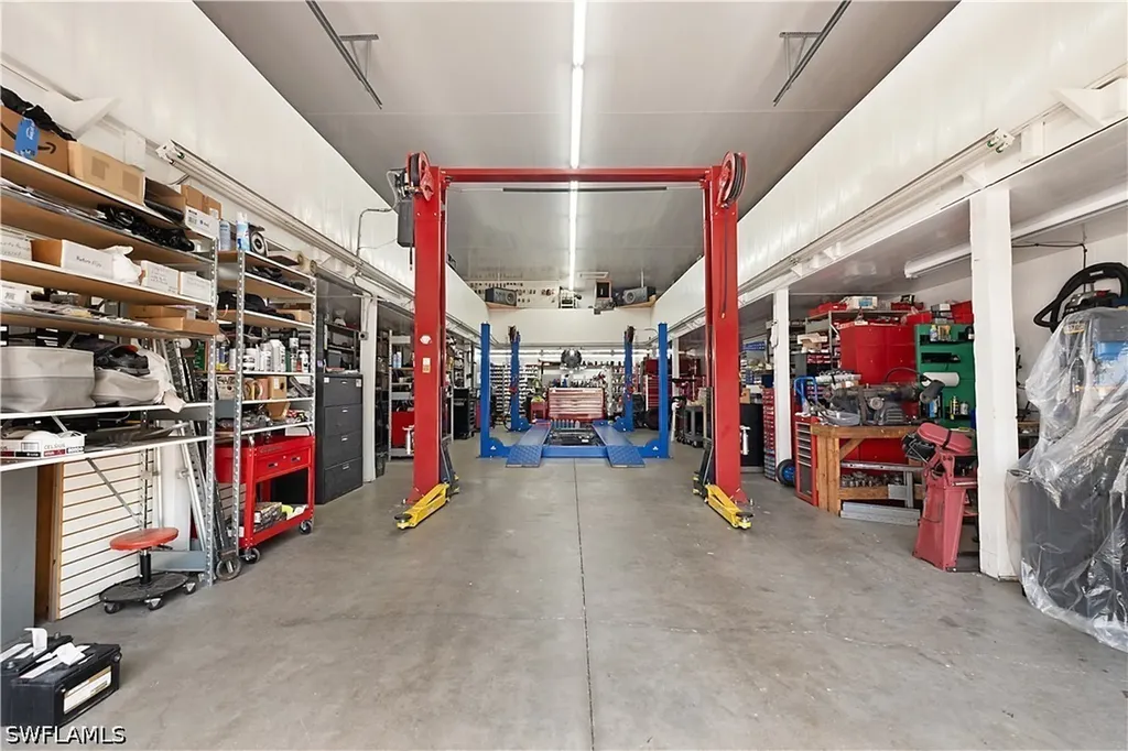 6761 Golden Gate Parkway Naples FL 34105