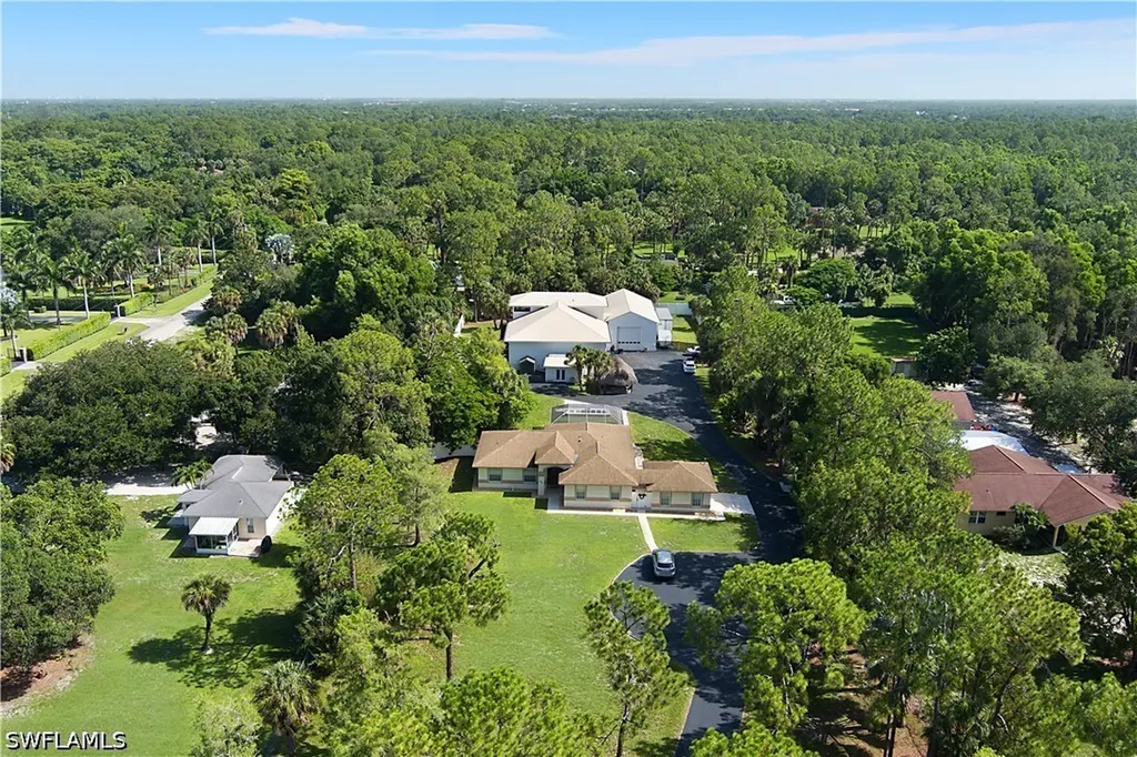 6761 Golden Gate Parkway Naples FL 34105