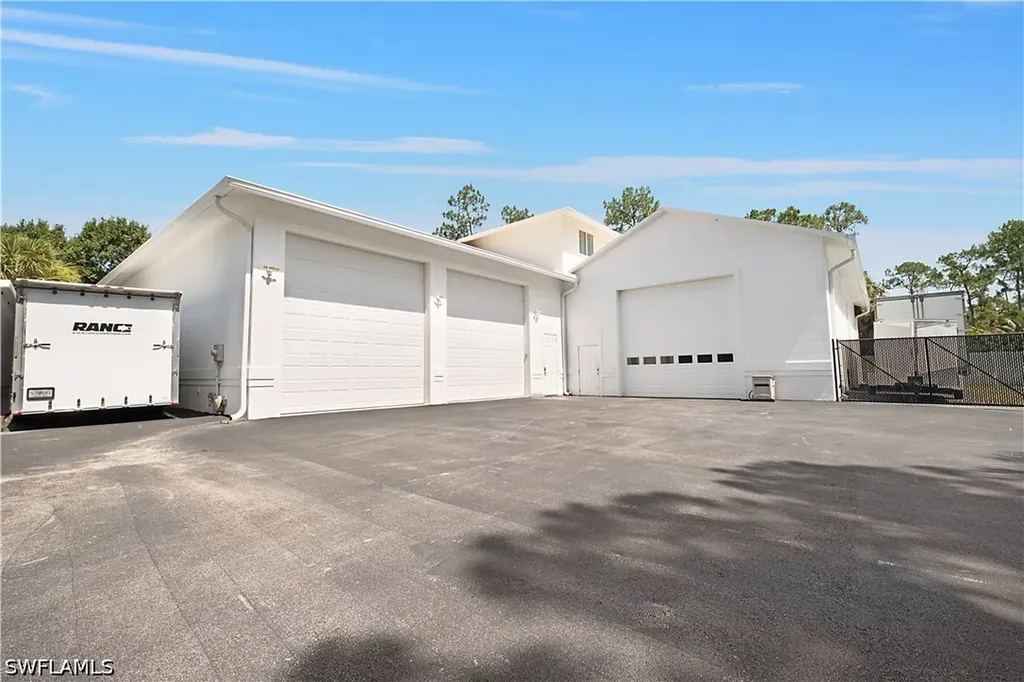 6761 Golden Gate Parkway Naples FL 34105