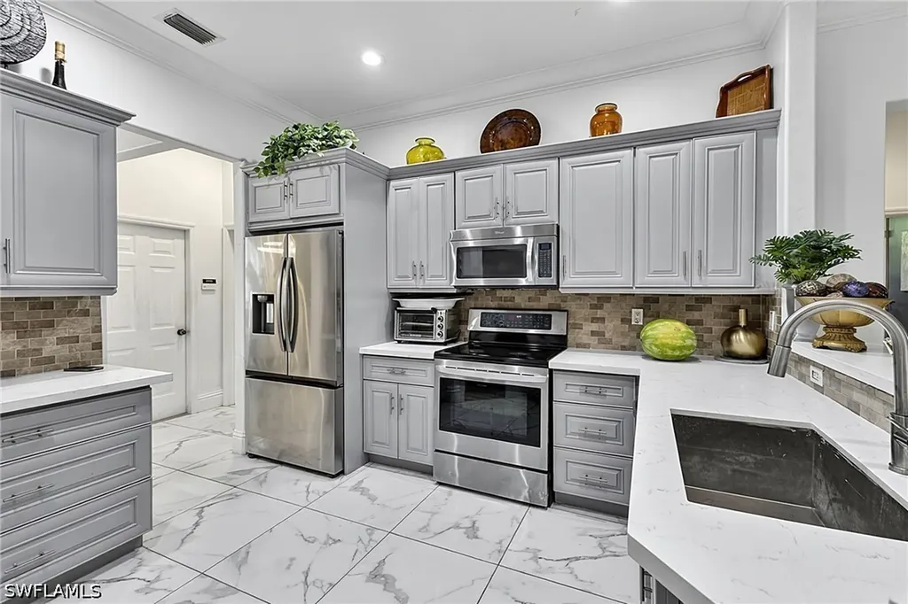 1030 21st Street SW Naples FL 34117