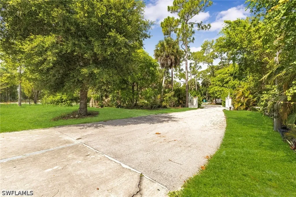 1030 21st Street SW Naples FL 34117