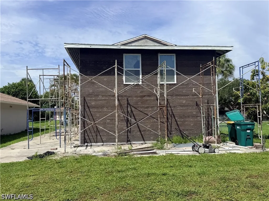 125 4th Street Naples FL 34113