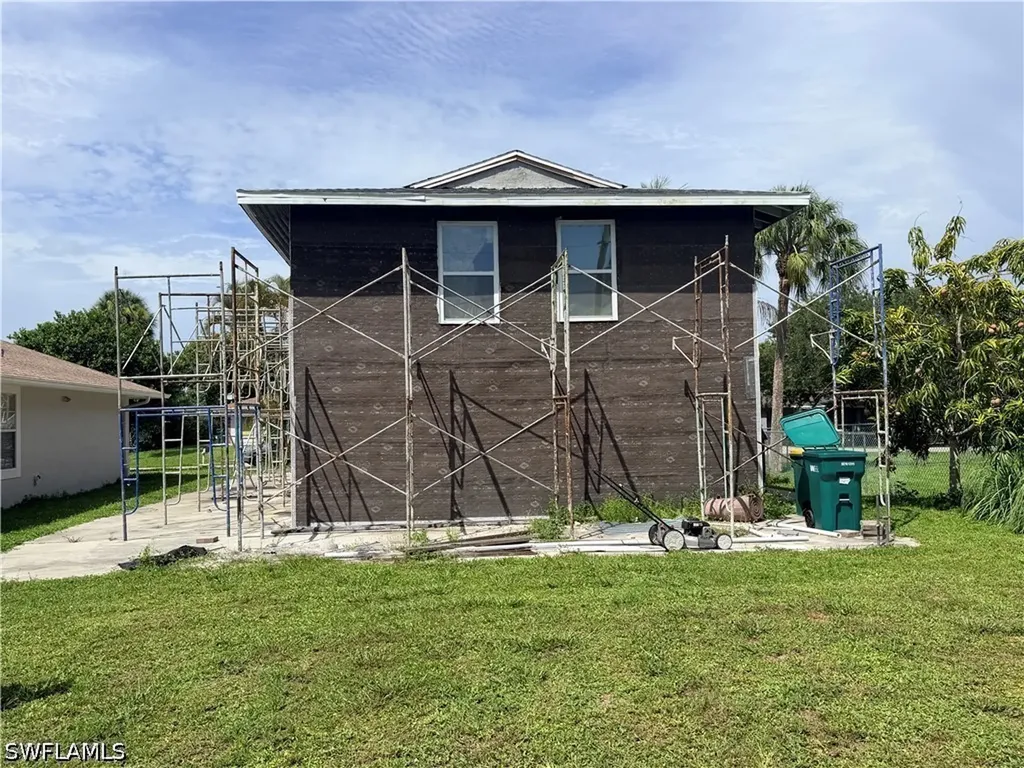 125 4th Street Naples FL 34113