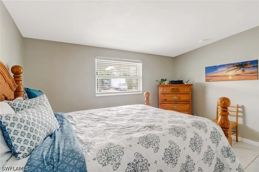 2140 Harbor Lane Naples FL 34104