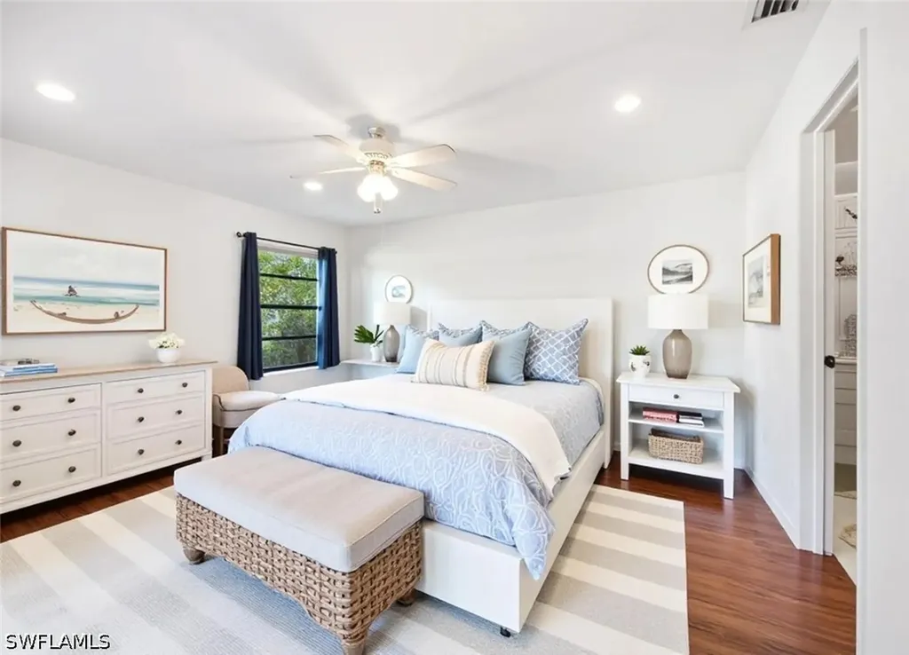 102 Round Key Circle Naples FL 34112