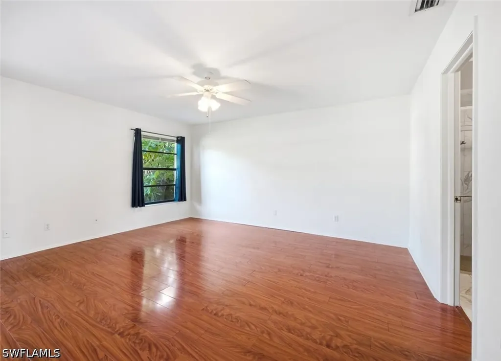 102 Round Key Circle Naples FL 34112