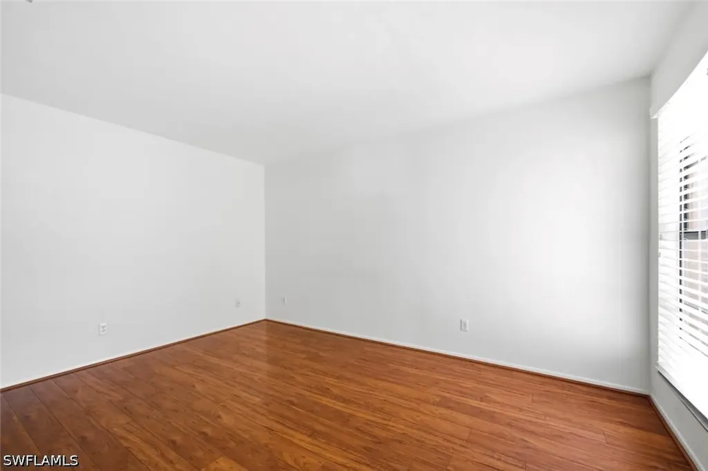 102 Round Key Circle Naples FL 34112