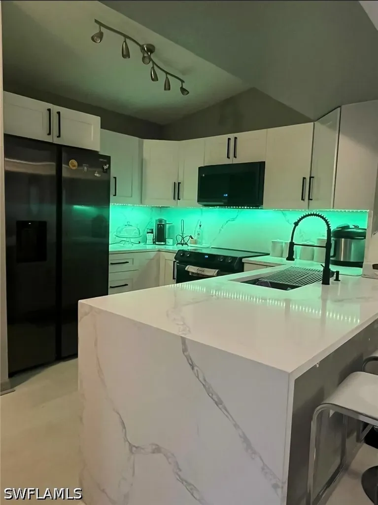 8274 Key Royal Circle Naples FL 34119